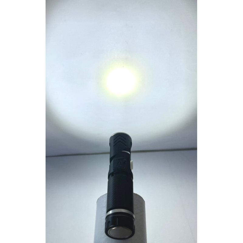 USB-C rechargeable LED flashlight – Special for vehicle interior dismantling